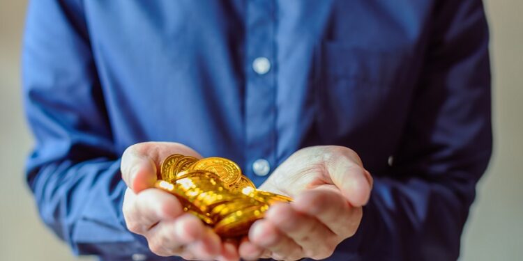 What is the difference between asset management and investment banking