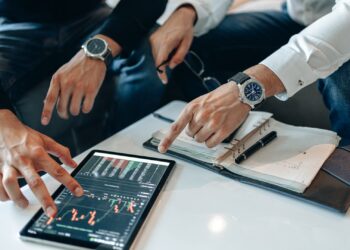 Ready-made portfolios investment: what are the pros and cons?
