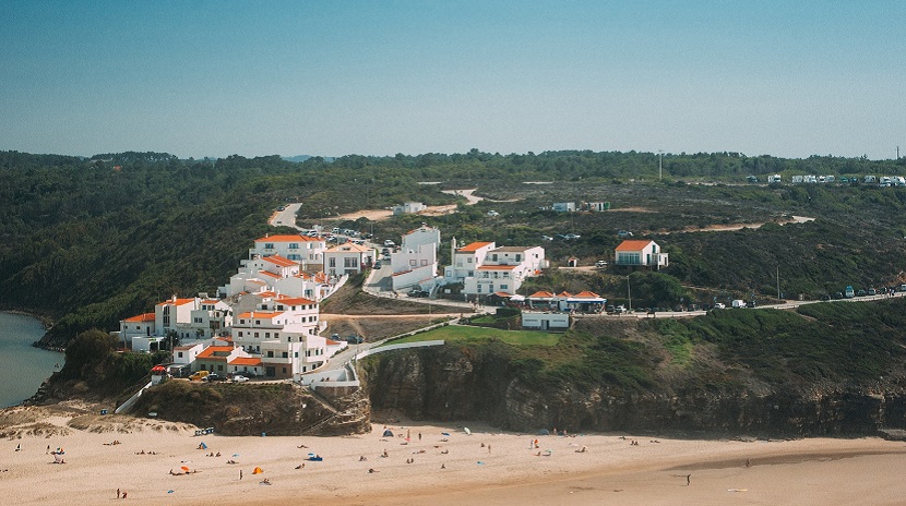 Ultra-wealthy exodus. Where all the millionaires go?
